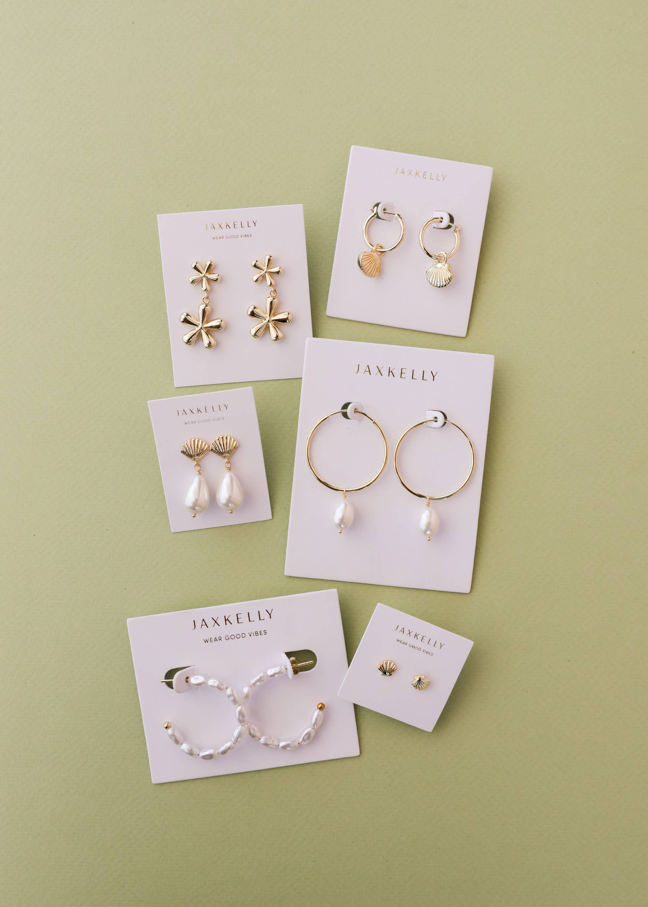 Seashell - Gold Earrings