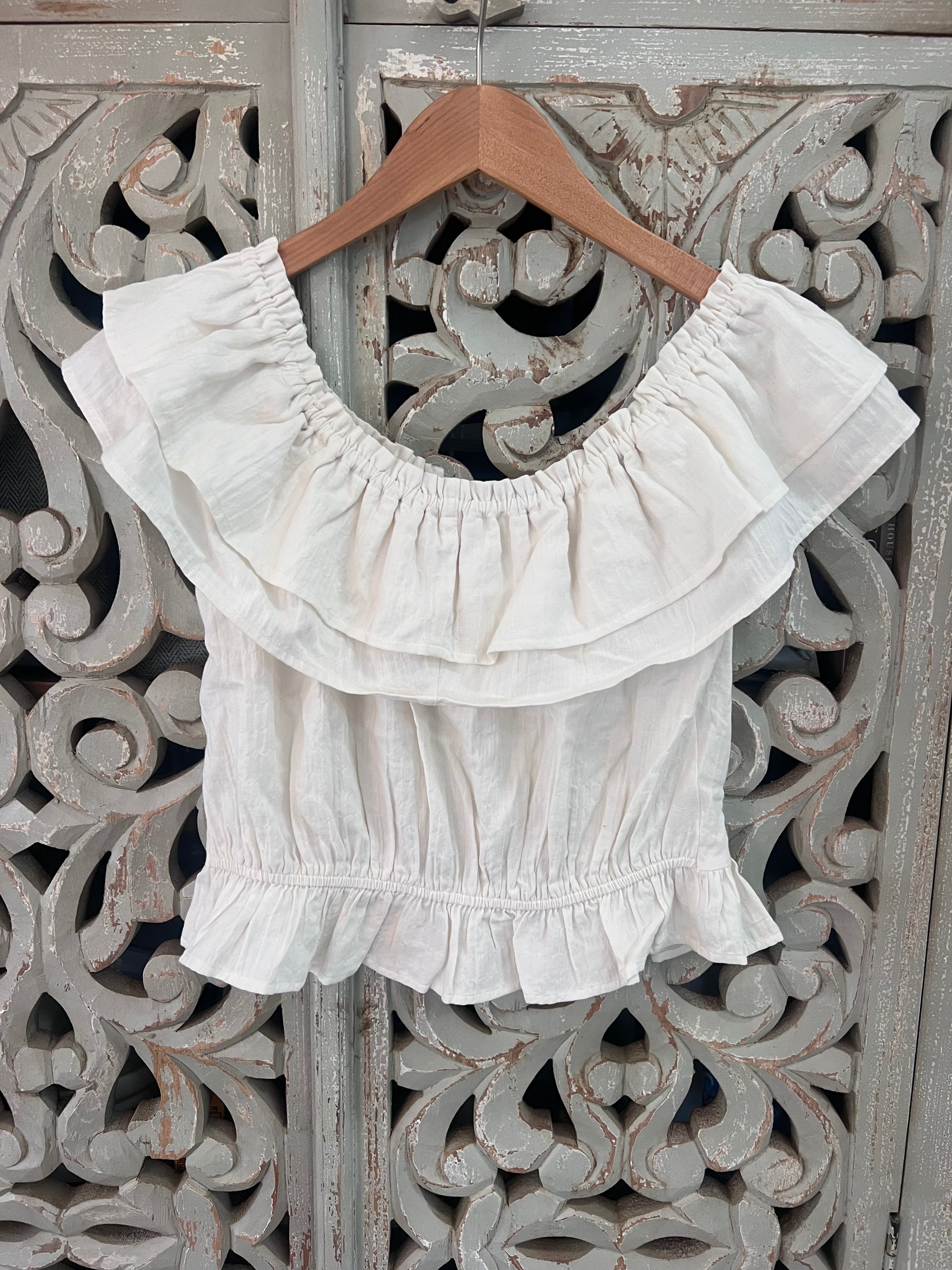 Express Ivory Ruffle Top S (RESTYLE)