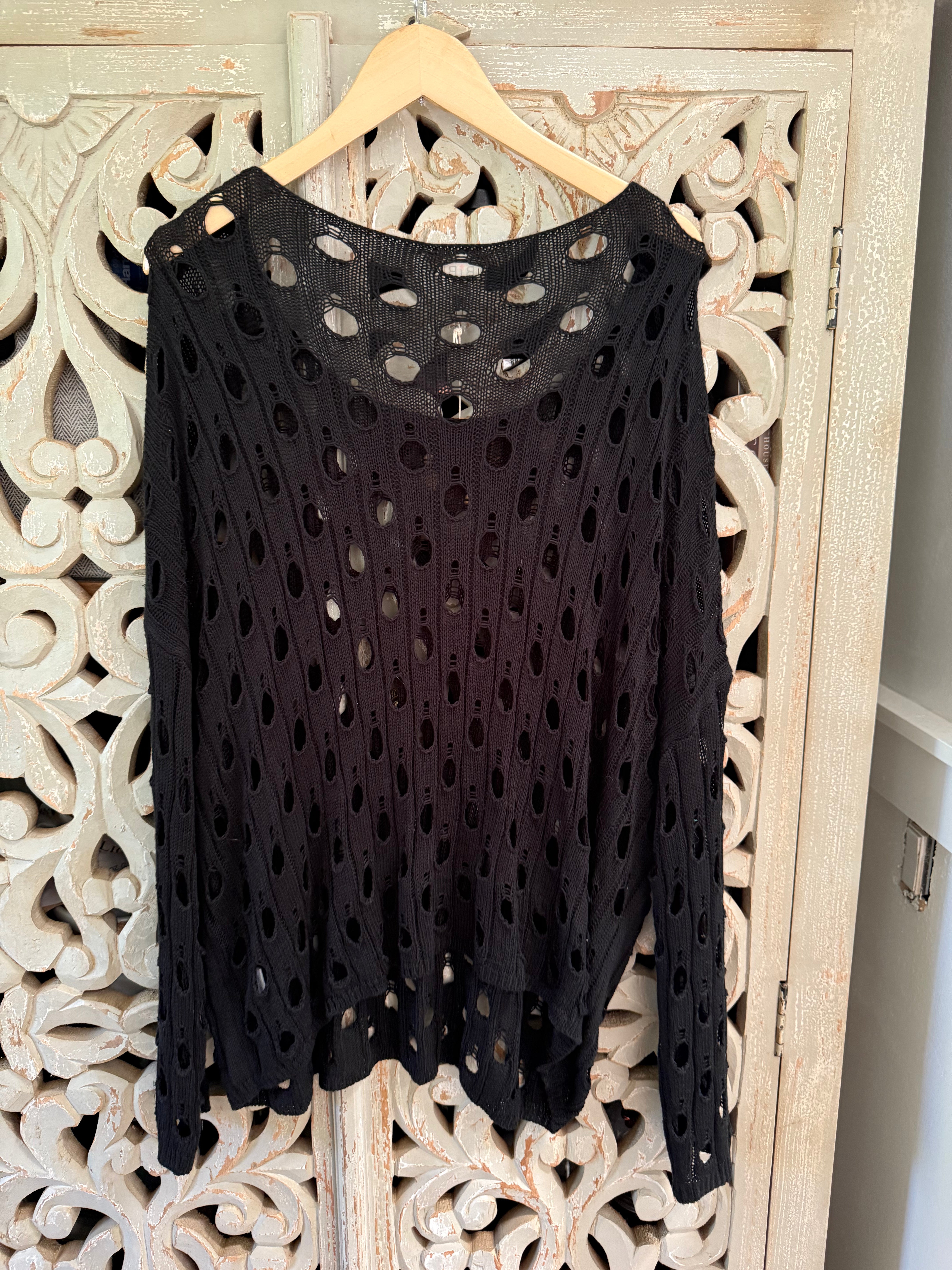 Black Crochet Top Size M (RESTYLE)