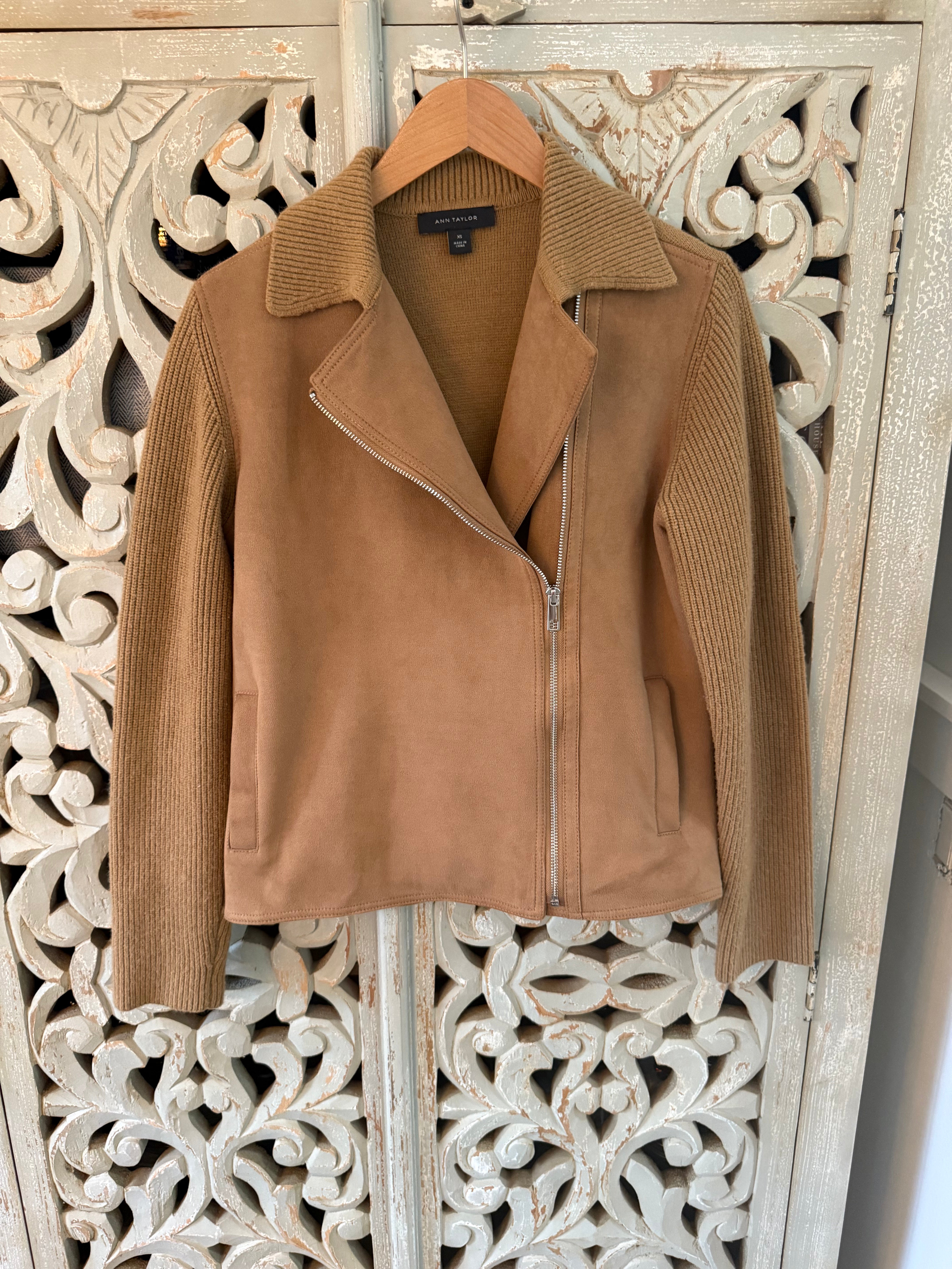 Ann Taylor Camel Coat Size XS (RESTYLE)