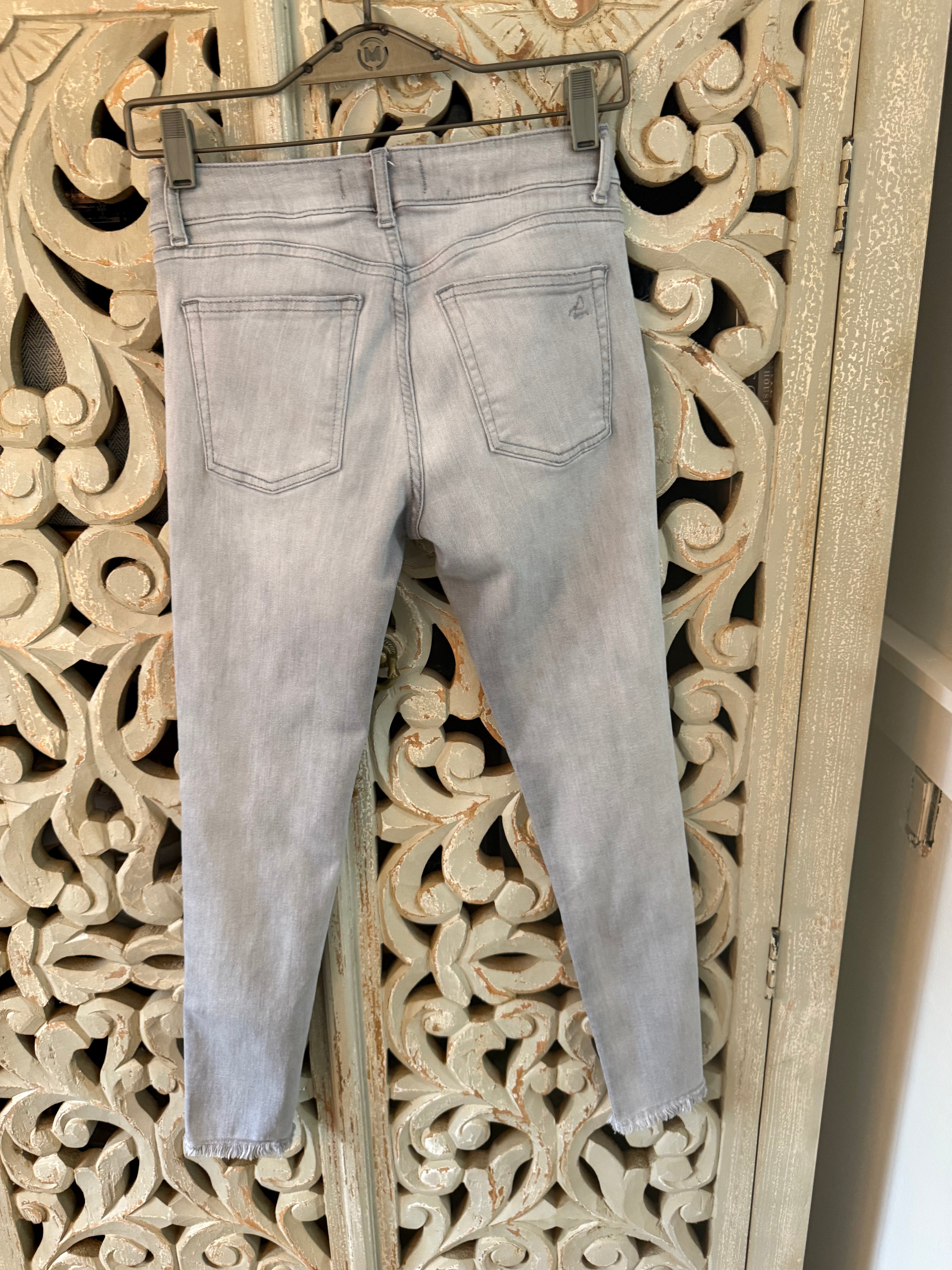 DL1961 Gray Jeans Size 26 (RESTYLE)