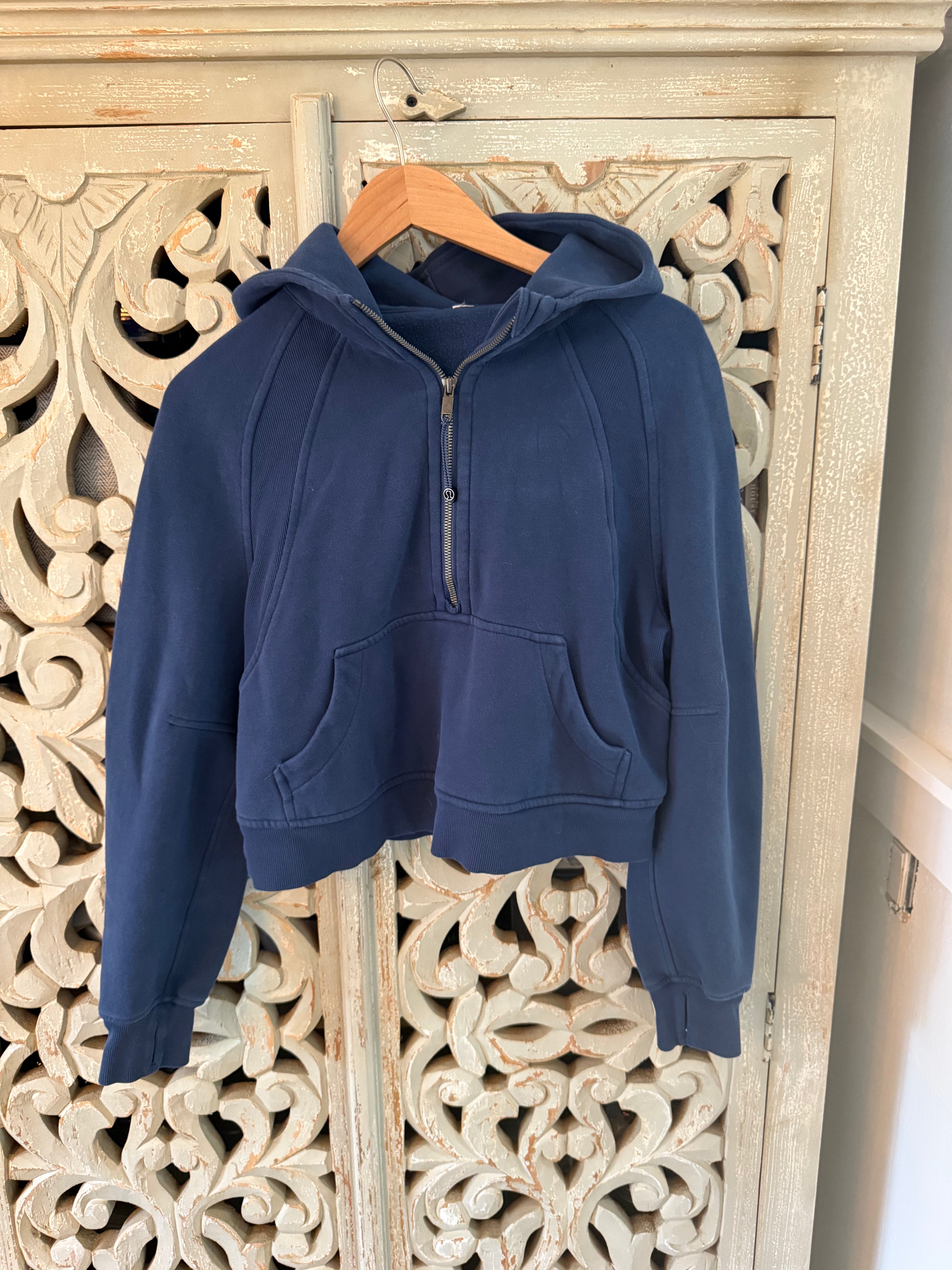 Lululemon Scuba Size S (RESTYLE)