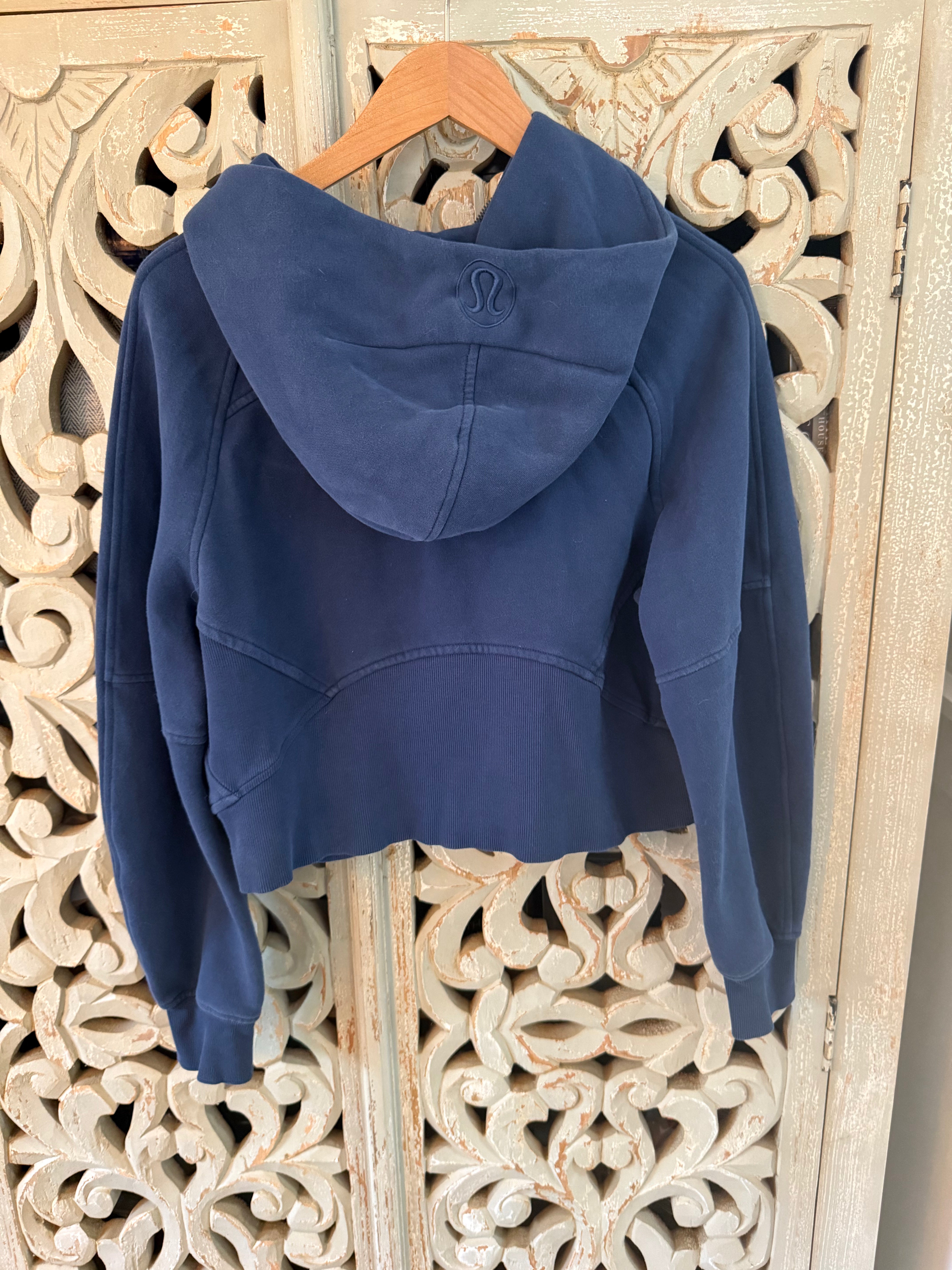 Lululemon Scuba Size S (RESTYLE)