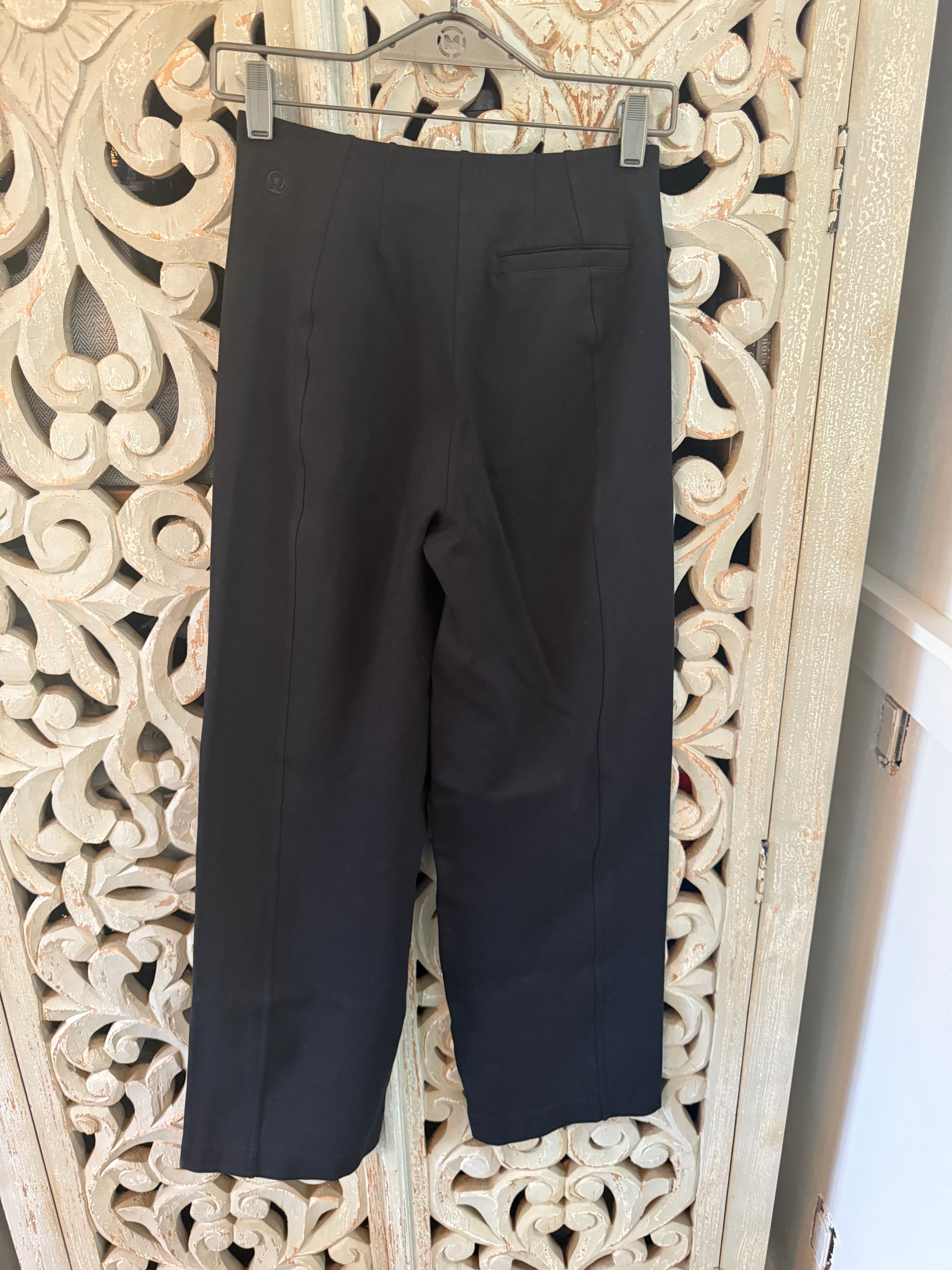 Lululemon Barrel Pants Size M (RESTYLE)