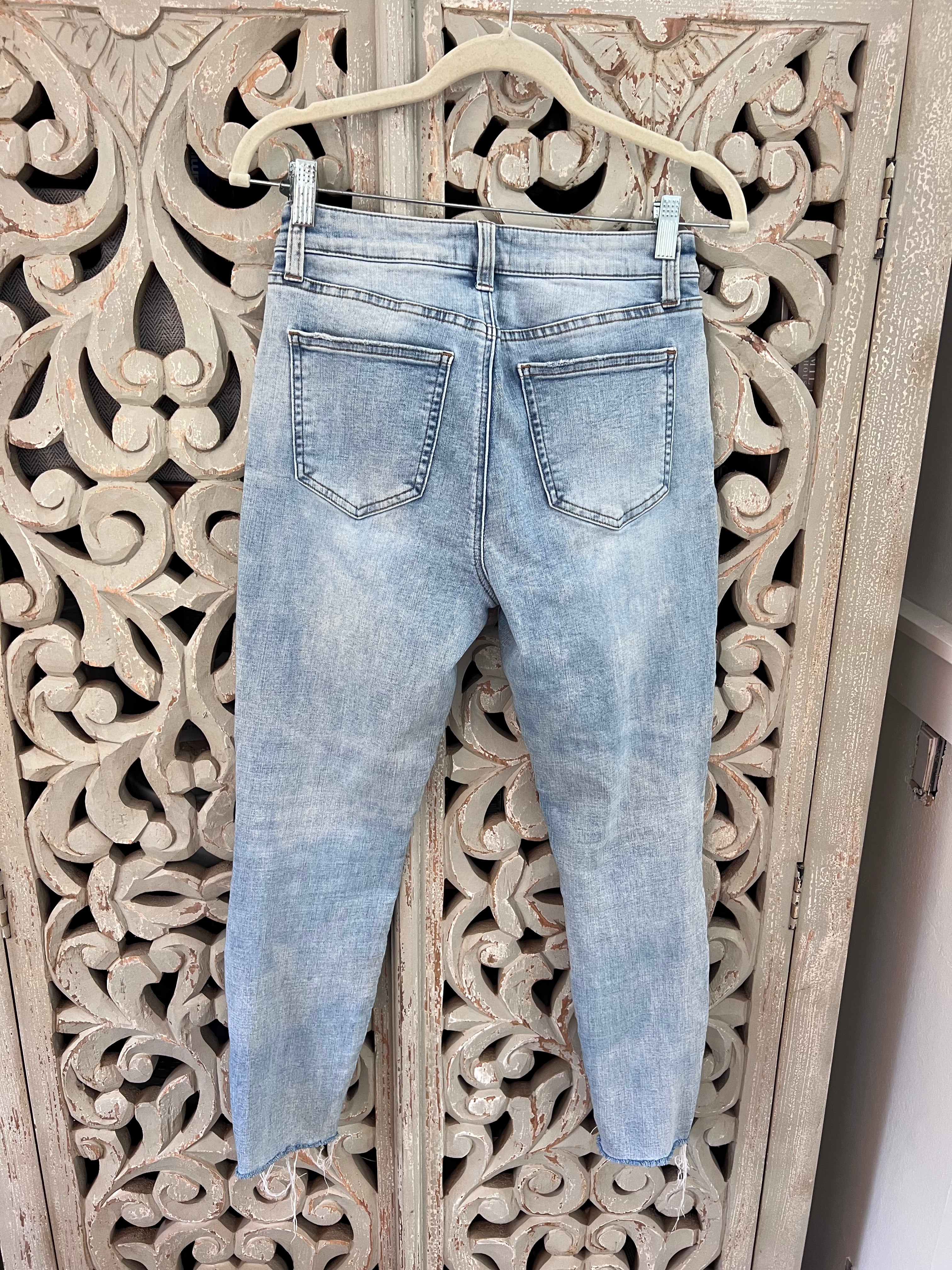 Pistola Jeans Size 28 (RESTYLE)