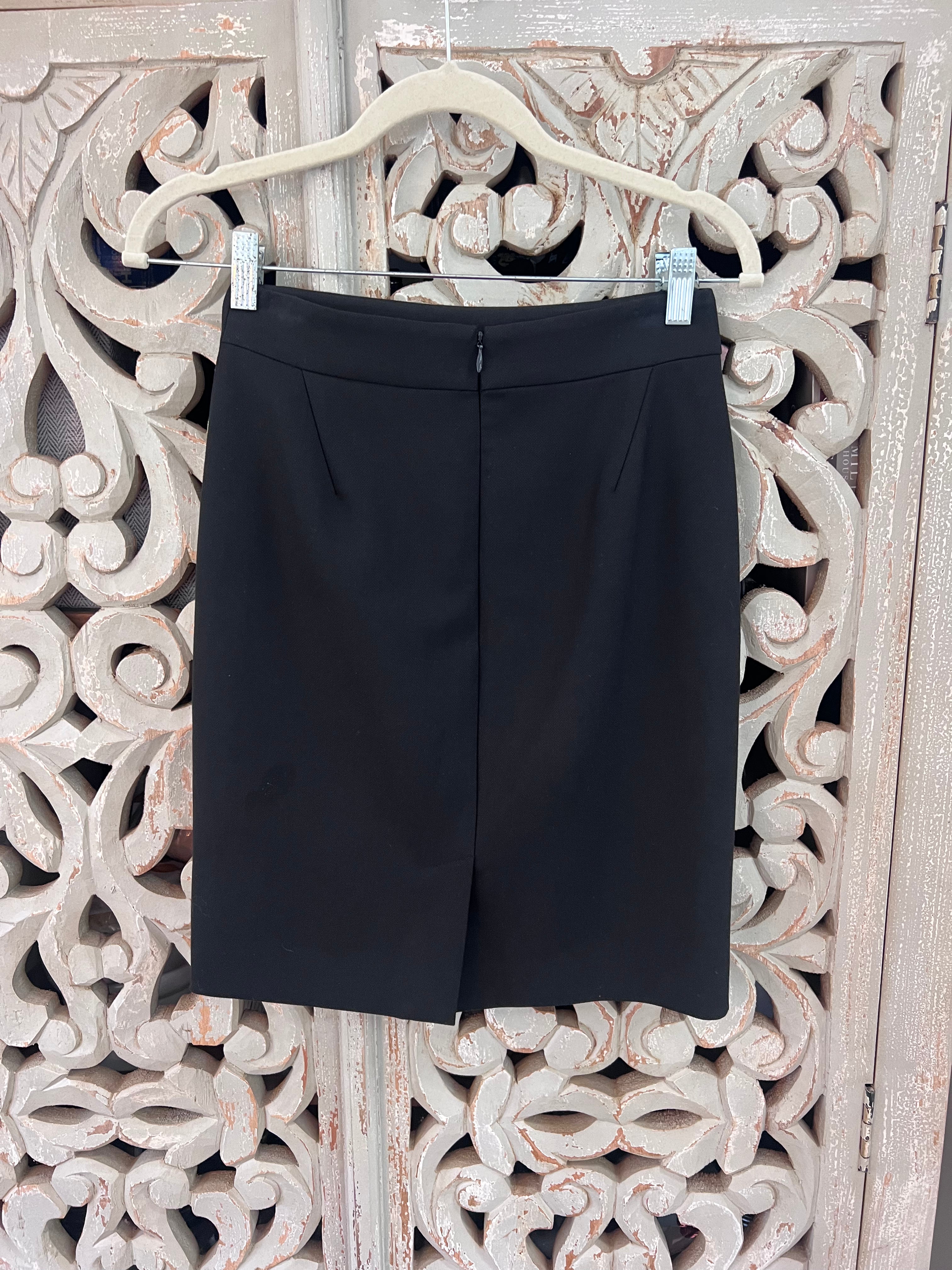 Ann Taylor Black Skirt Size 0 (RESTYLE)