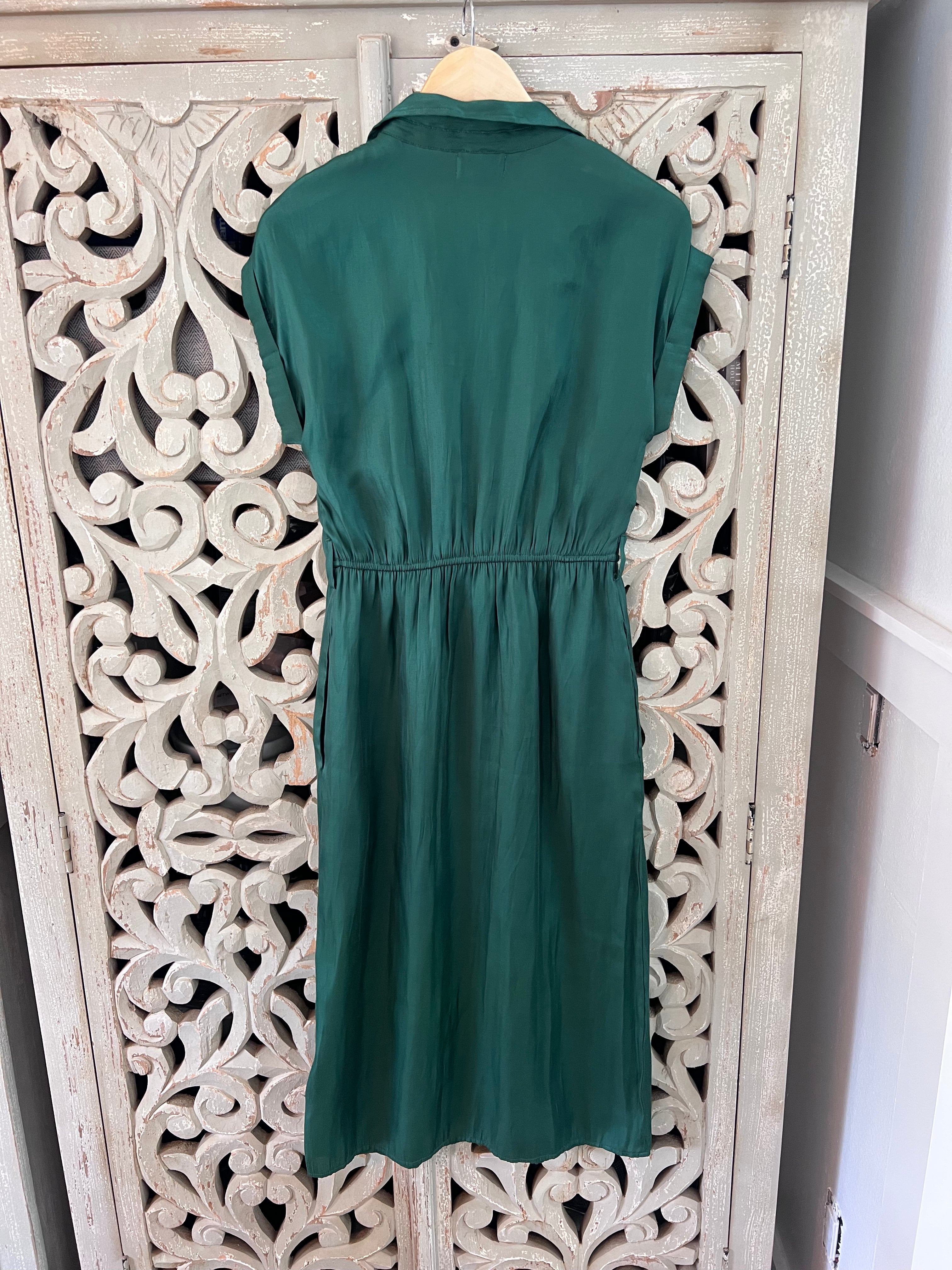 Green Midi Dress Size S (RESTYLE)