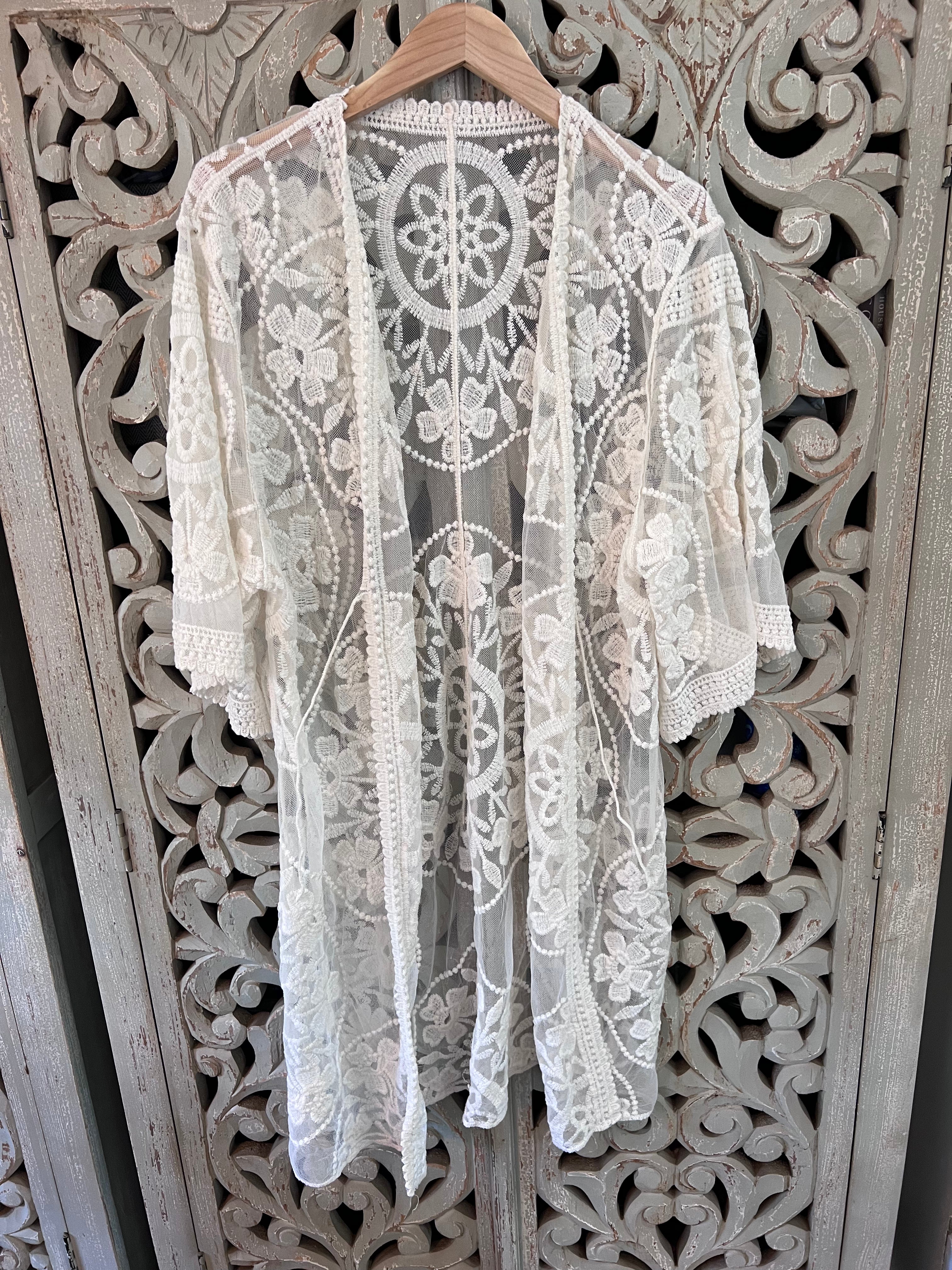 IVORY LACE CARDIGAN (RESTYLE)