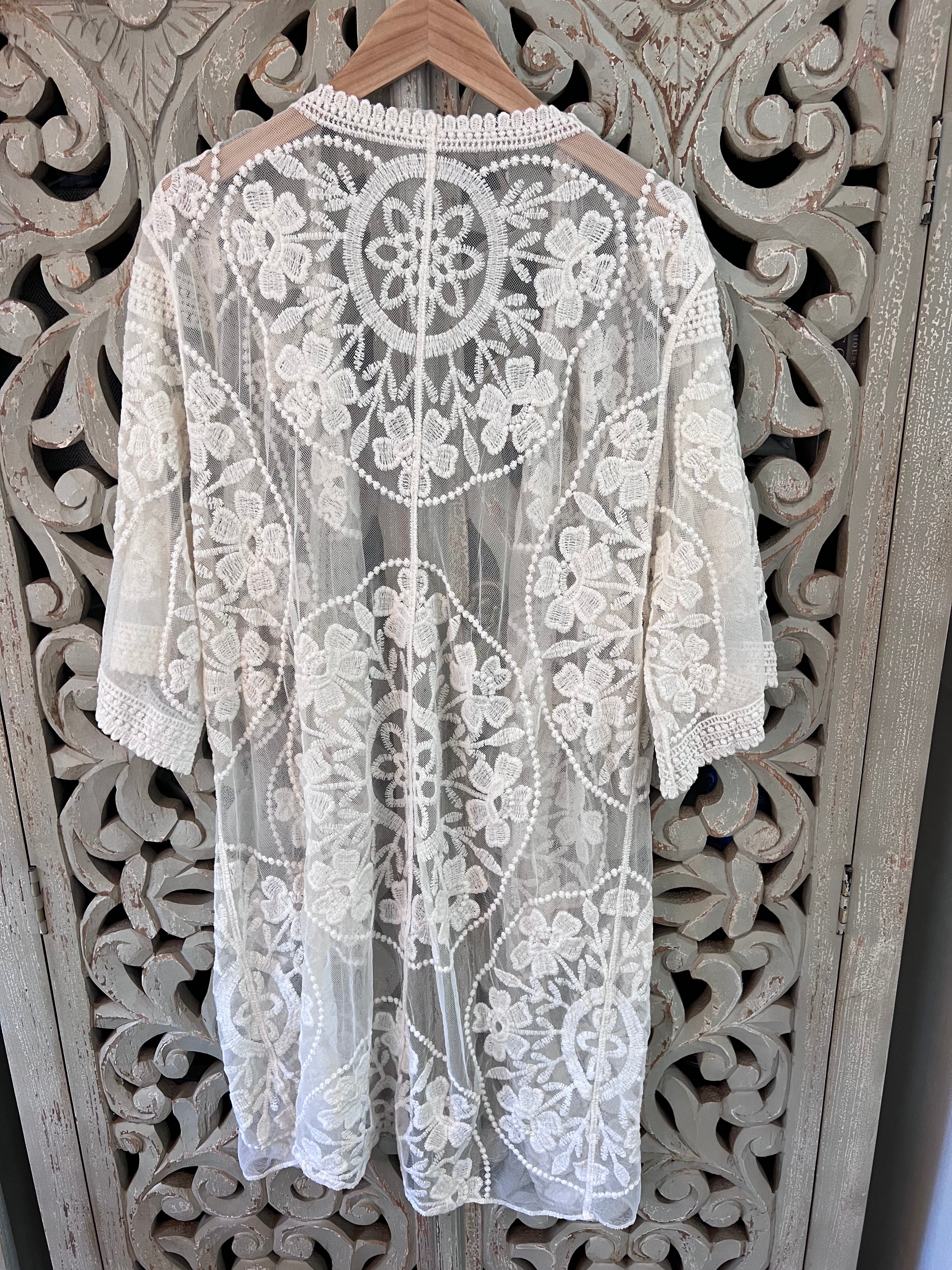 IVORY LACE CARDIGAN (RESTYLE)