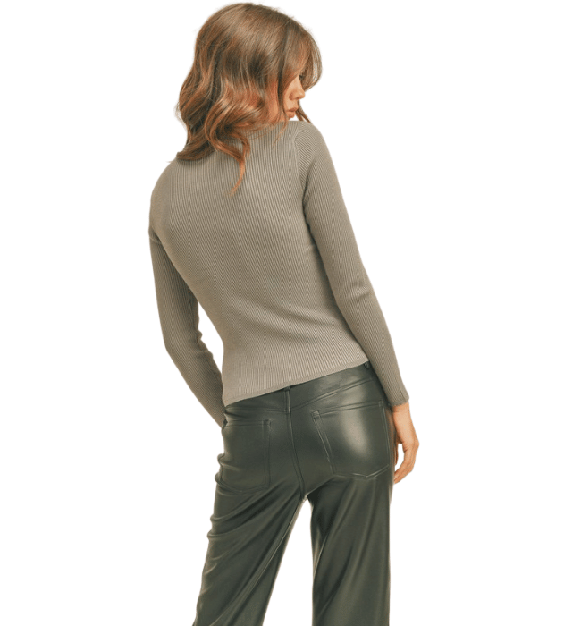 Drew Cut Out Top - Hudson Square Boutique LLC